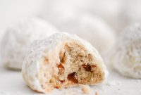 Chewy Snowball Cookies Recipe with Melt-in-Your-Mouth Filling