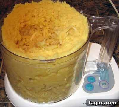 Quince Spoon Sweet Recipe (Kydoni Glyko) — Traditional Cypriot Preserve 3 Quince are grated for greek spoon sweet recipe kythoni glyko.