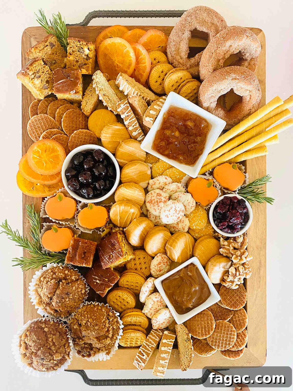 Autumn Charcuterie Board Ideas for Cozy Entertaining 8 autumn charcuterie board.