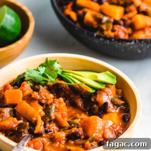 Roasted poblano peppers and stewed butternut squash chili featured image.