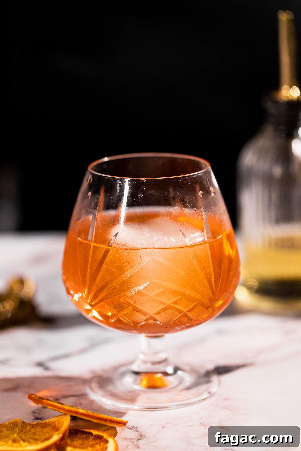 Smoky Mezcal Old Fashioned Cocktail Recipe and Tips 4 img 85508 3