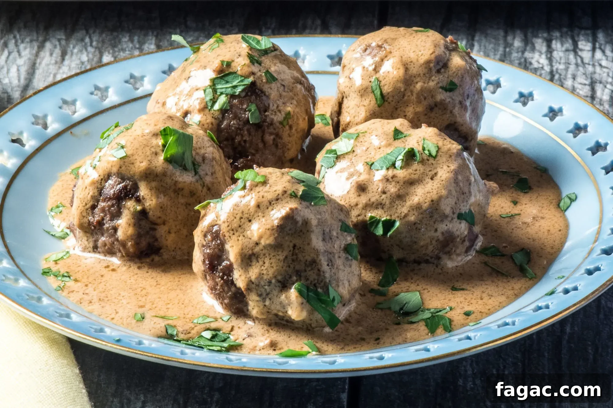 Low-Carb Swedish Meatballs in Creamy Sauce 5 Closeup meatballs