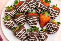 How to Make Chocolate-Covered Strawberries
