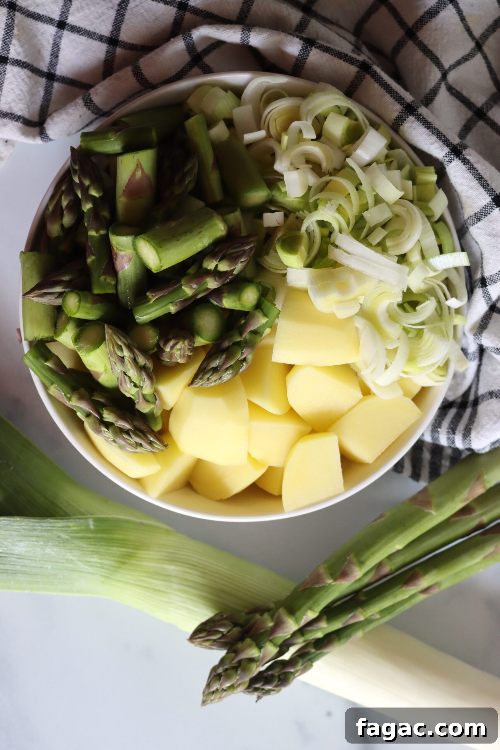How to Pressure-Can Asparagus, Potato and Leek Soup 5 Asparagus potato leek soup ingredients